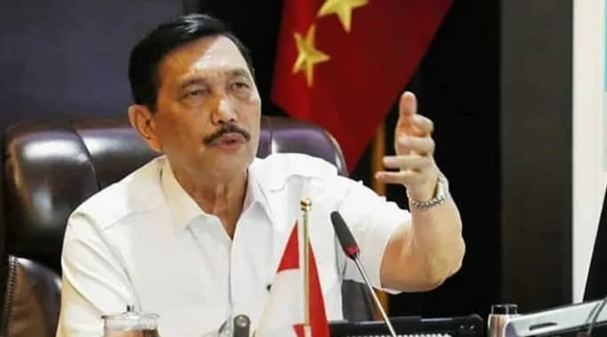 Ilustrasi berita Nasional: Vaksinasi Covid 19 Batal Minggu ke 2 November, Luhut Ungkap Alasan