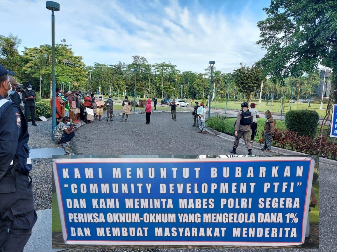 Aksi demo damai dan tuntutan warga di kuala kencana timika