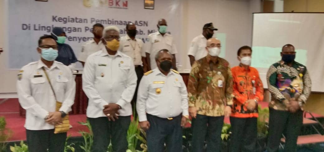 Ilustrasi berita Mimika: Dinilai Tertib Data Kepegawaian, Untuk Kedua Kalinya Kabupaten Mimika Raih BKN Award