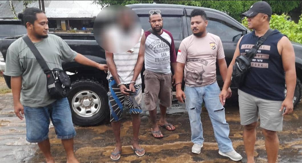 Pelaku Pencurian saat Digelandang Tim Buser