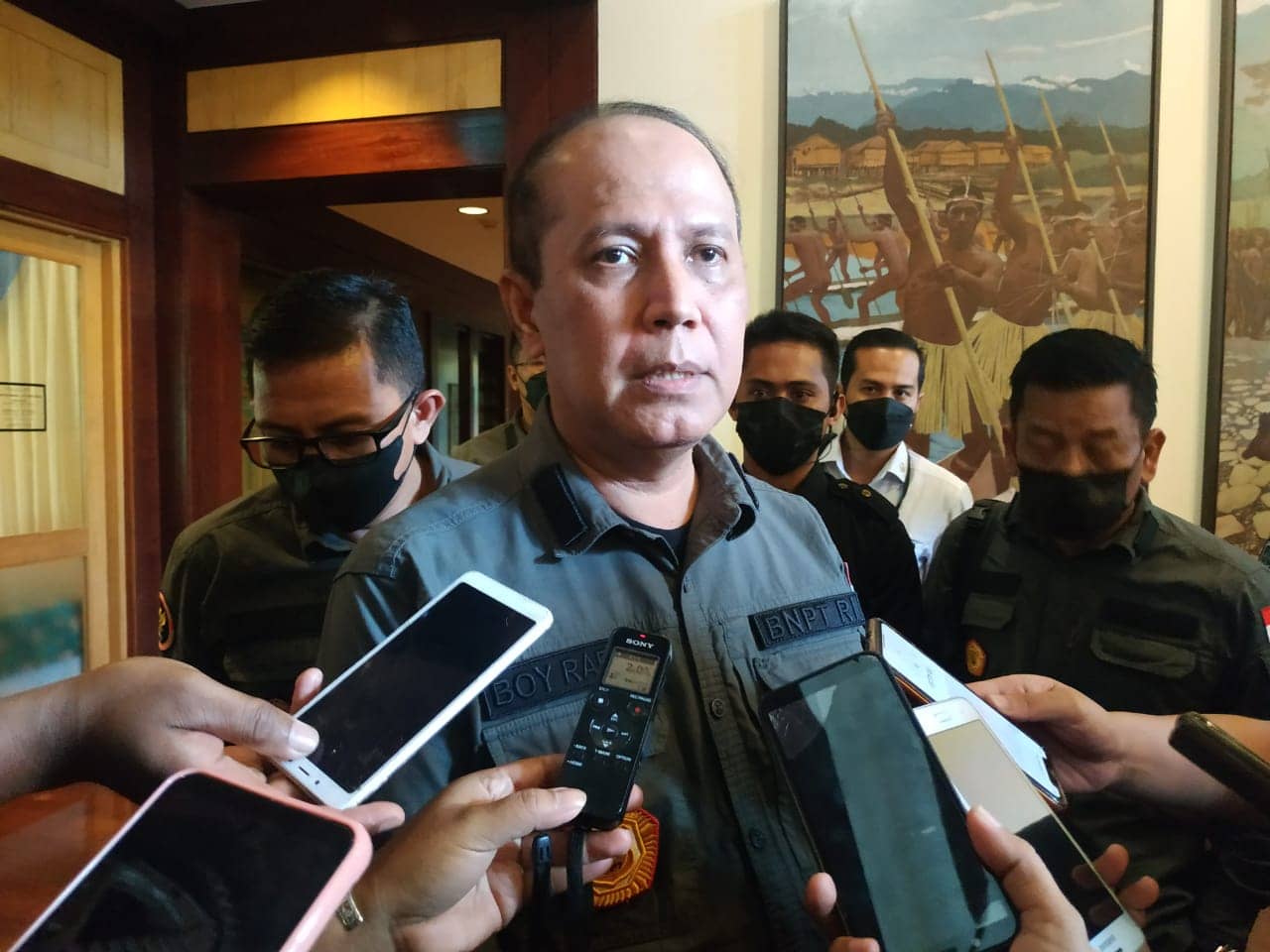 Komjen Pol Dr. Drs. Boy Rafli Amar