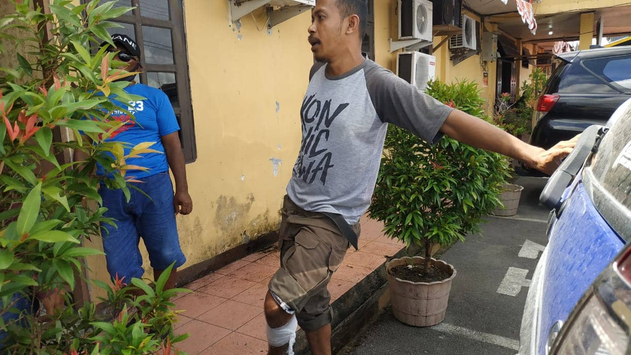 Korban saat mendatangi Polres Mimika