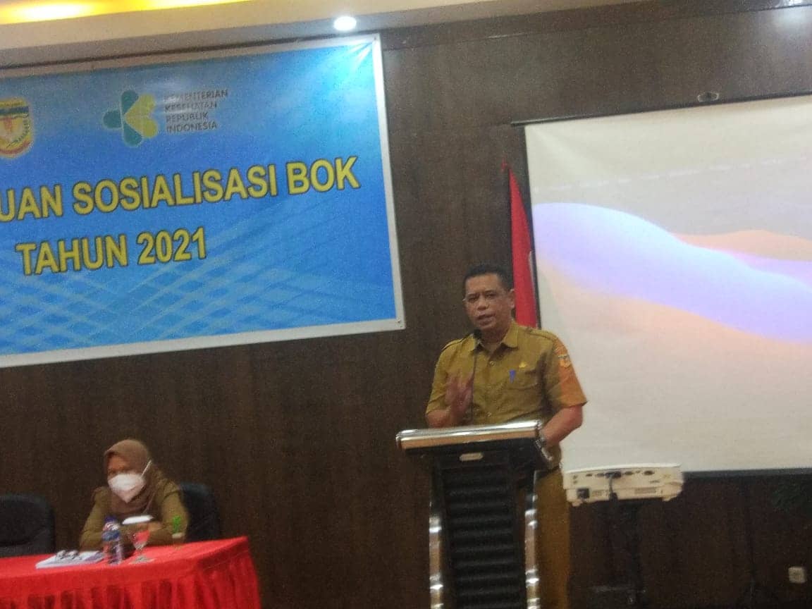Kadis Kesehatan Kabupaten Mimika Reynold Ubra saat menyampaikan sambutan