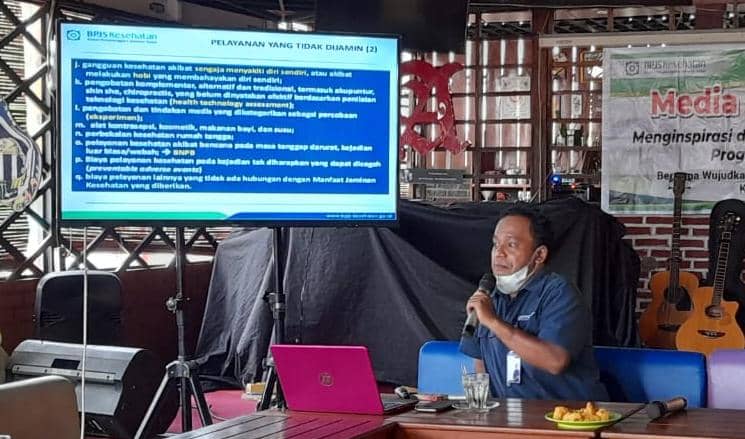 Pemaparan Materi Mobile JKN oleh Itar Prihartono