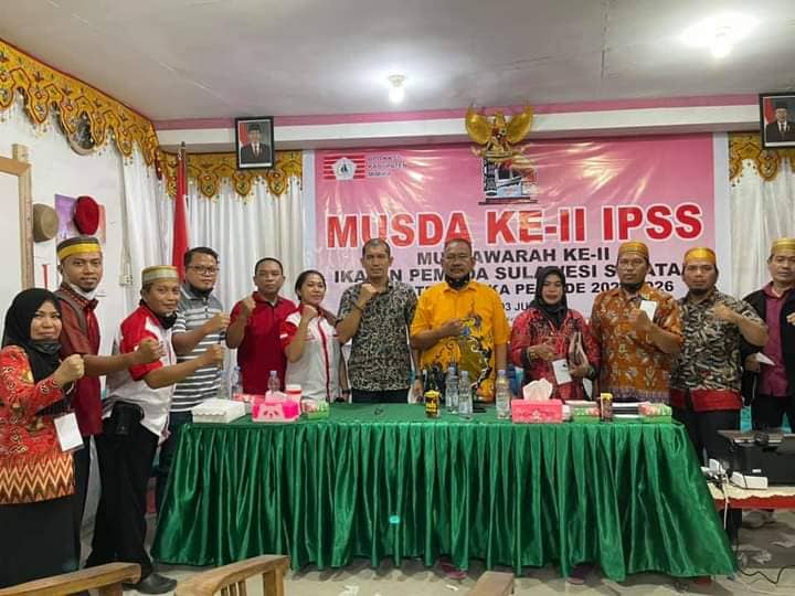 Foto bersama seusai kegiatan