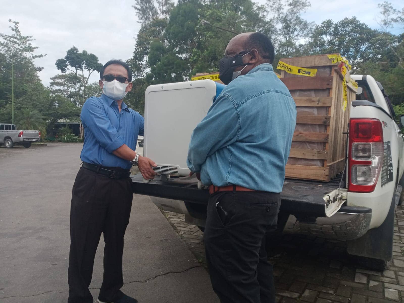 Bantuan tabung gas konsentrator dari PTFI