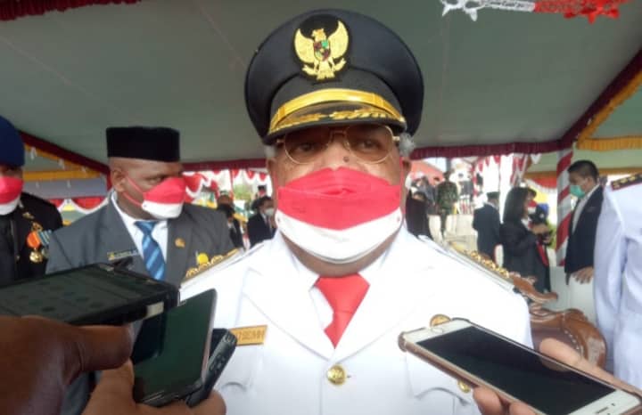 Ilustrasi berita Mimika: Jelang PON dan Pesparawi XIII, Bupati Mimika Ajak Warga Asli Papua Ikut Vaksinasi