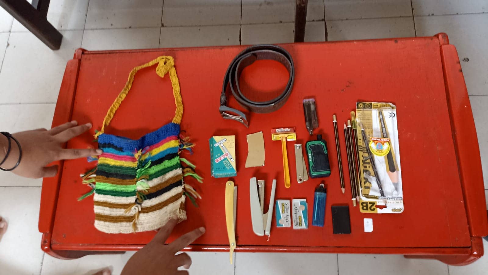 Barang terlarang yang ditemukan di Rutan Polres Mimika.