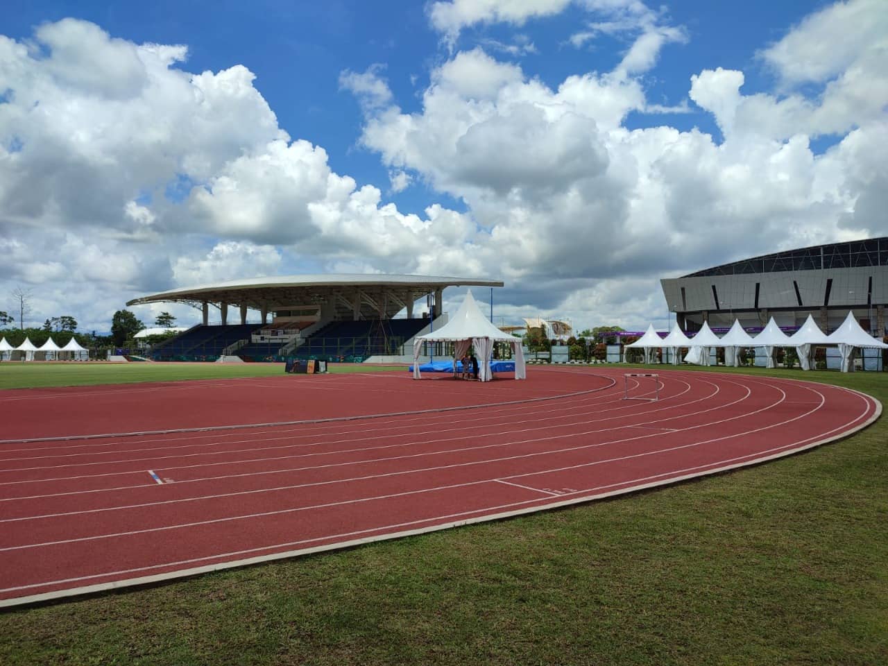 VENUE ATLETIK DI MIMIKA SPORT COMPLEKS (MSC) TIMIKA YANG AKAN MENJADI ARENA PERLOMBAAN ATLETIK/FOTO : MUJIONO