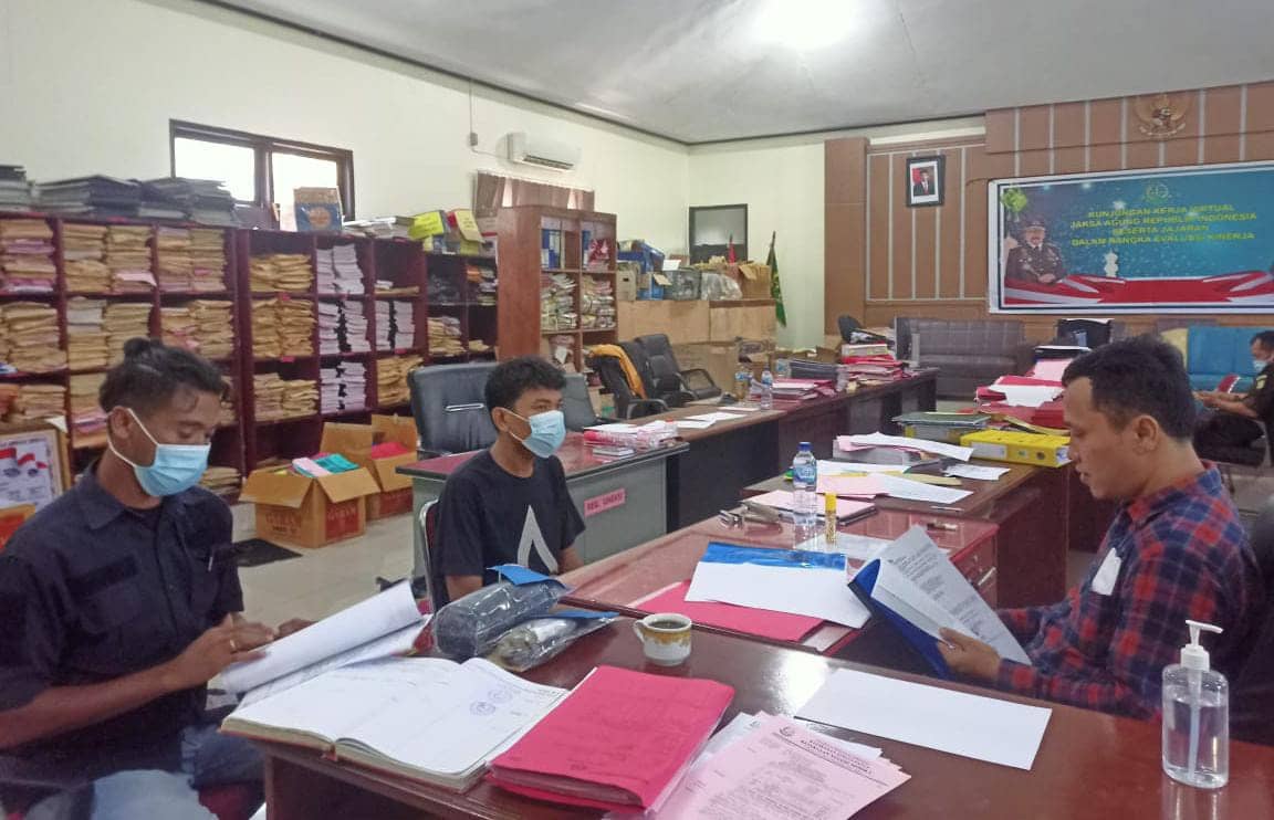 Ahmad Dhani saat diperiksa Penyidik Kepolisian