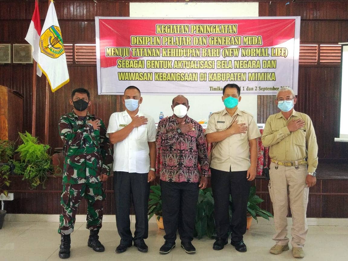 Foto bersama seusai kegiatan