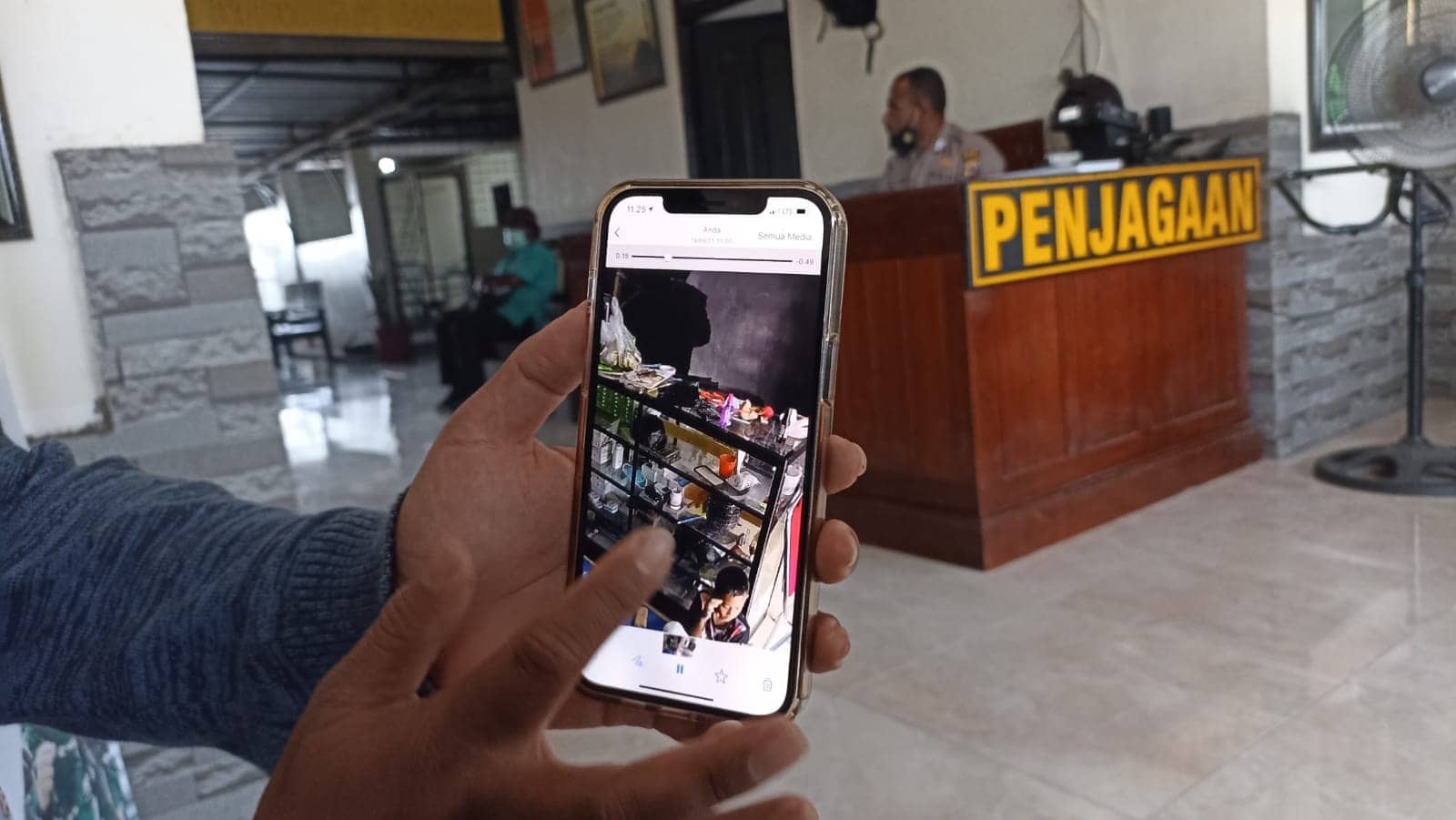 Korban melapor di Polsek Miru