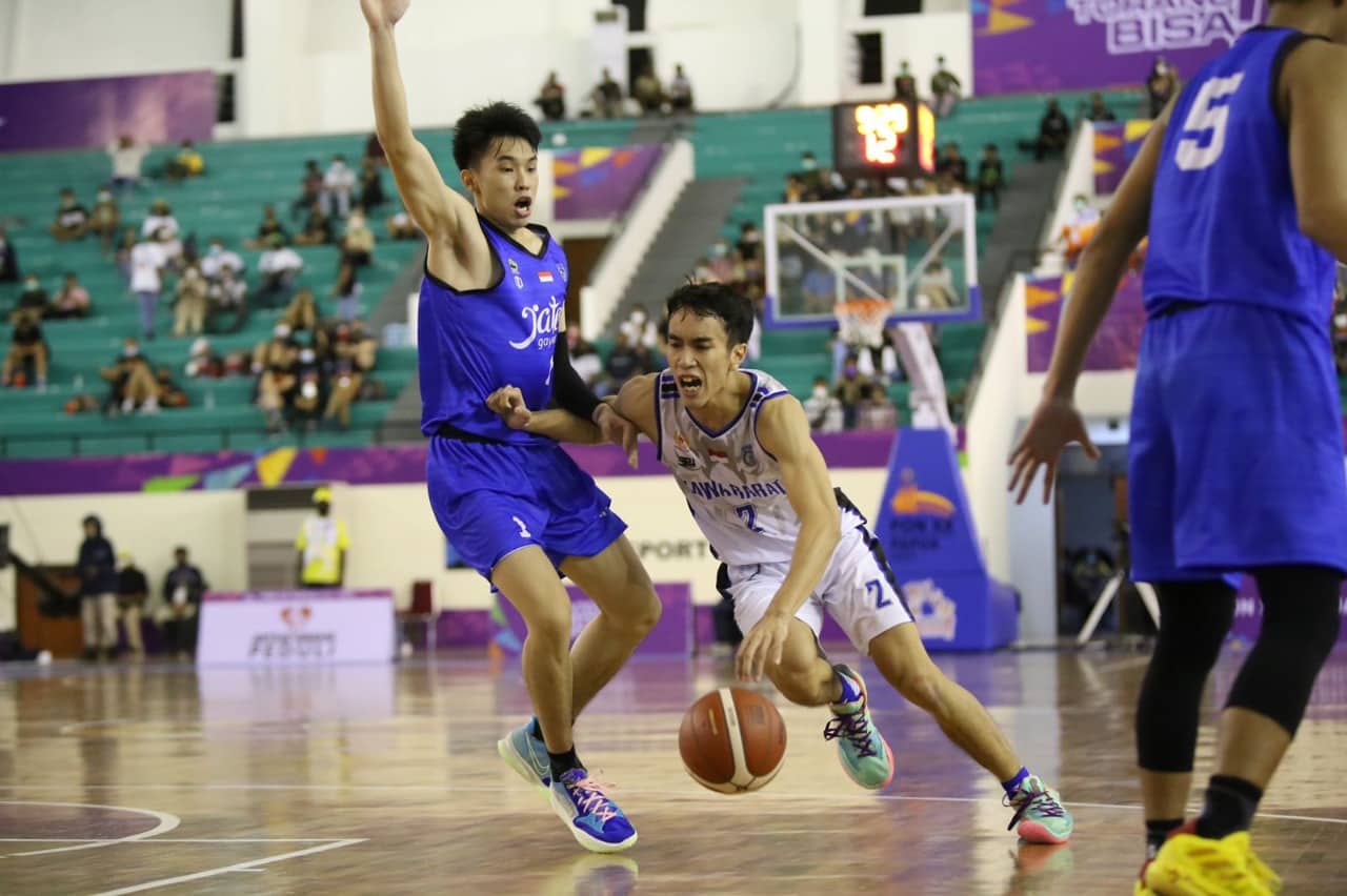Ilustrasi berita GEBYAR PON PAPUA: Tim Basket Putra Jabar Menang Tipis Lawan Jateng, Paling Dihitung Kekuatan DKI Jakarta
