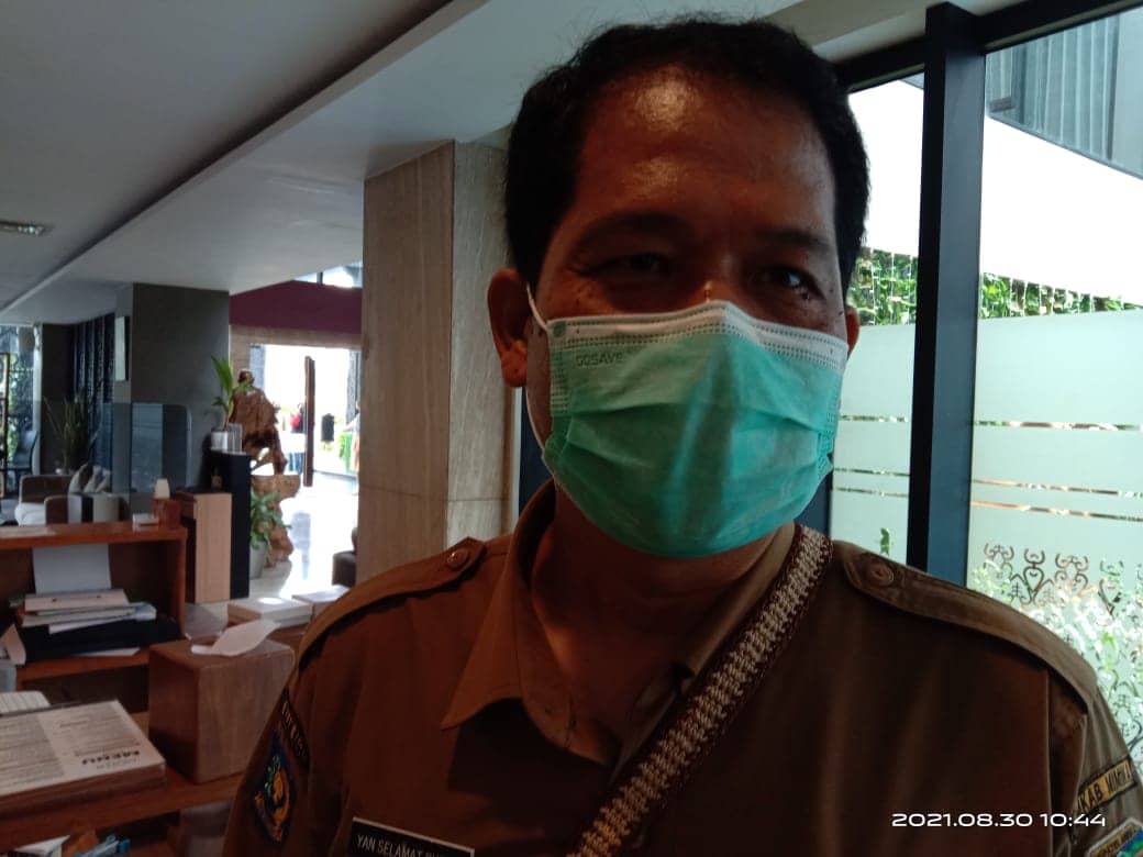 Kepala Badan Kesbangpol Mimika Yan Selamat Purba