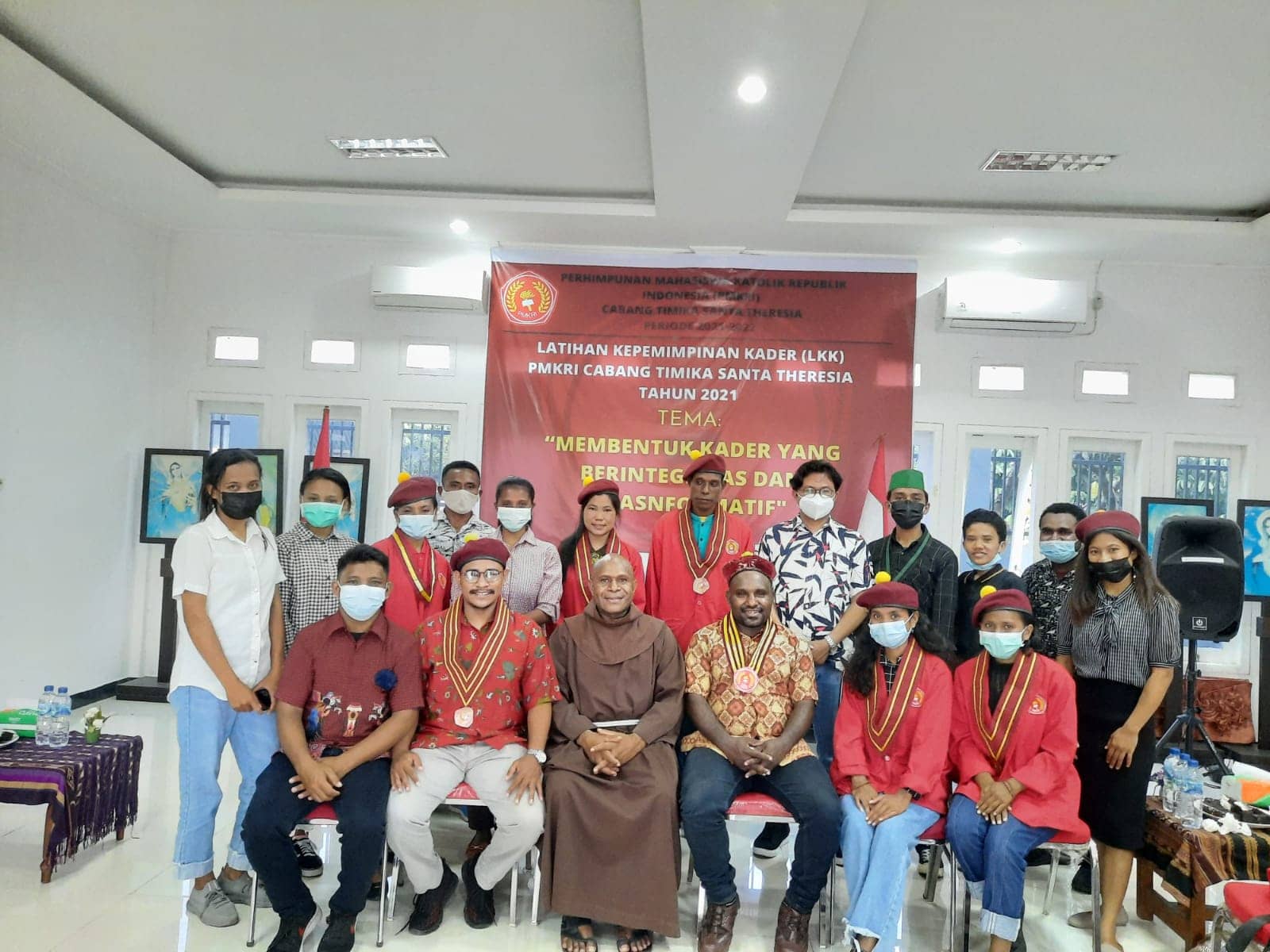Para kader PMKRI cabang Timika yang mengikuti kegiatan LKK.