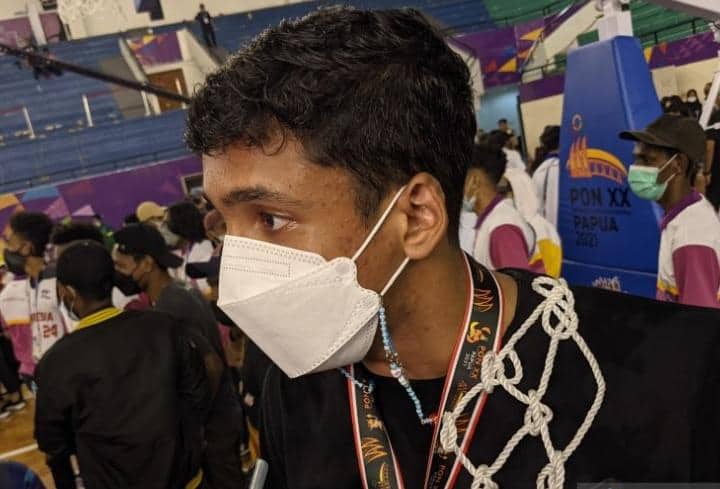Ilustrasi berita GEBYAR PON PAPUA: Ring Basket MSC Timika Dicopot Pemain DKI, Jadi Kenangan untuk Hiasan Kamar