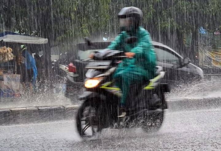 Ilustrasi berita BERITA UTAMA: Warning !!! BMKG Ingatkan Sejumlah Provinsi Masuk Kategori Waspada Banjir, Ini Daftarnya