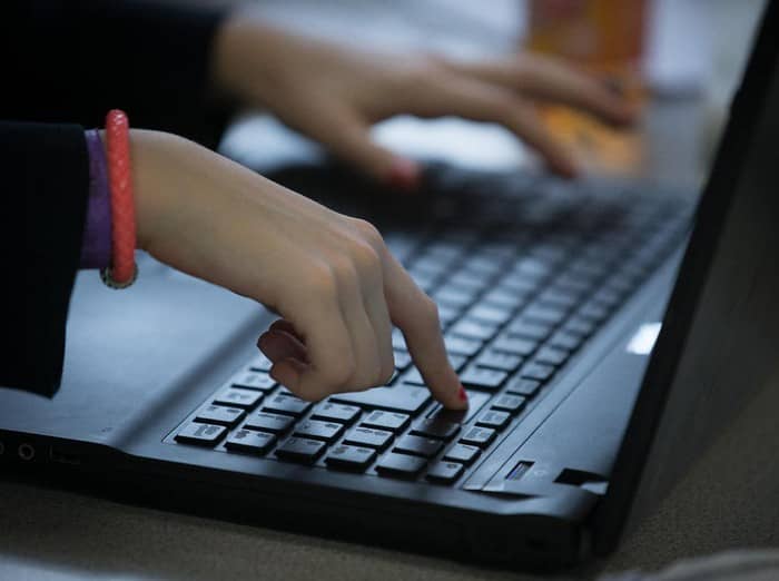 Laptop Lemot