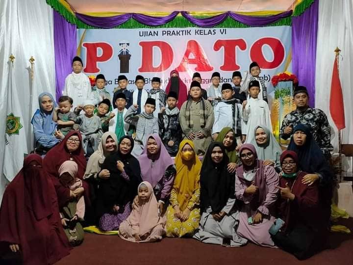 Ilustrasi berita Mimika: Pidato Bahasa Arab, Siswa SD Integral Al Amiin Timika Asah Kemampuan Public Speaking