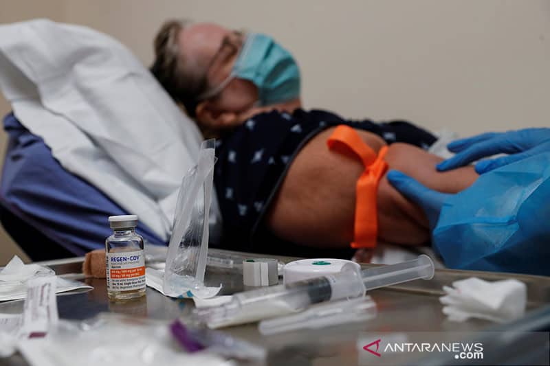Ilustrasi berita BERITA UTAMA: Uni Eropa Dukung Obat COVID-19 Regeneron-Roche, Celltrion