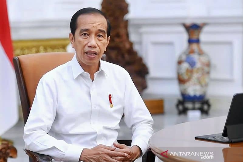 Presiden RI Joko Widodo mengucapkan Selamat Hari Raya Natal kepada umat Kristiani dan berharap pandemi tidak mengurangi kegembiraan menyambut perayaan Natal 2021