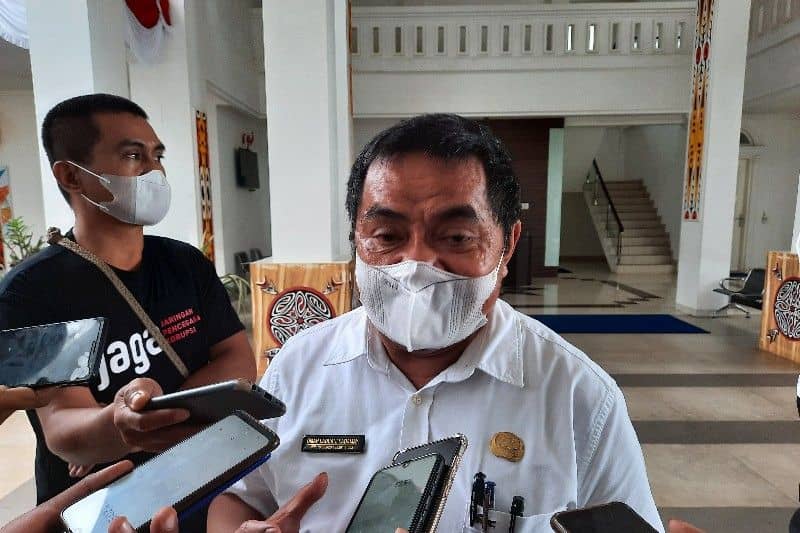 Kepala Dinas Perindustrian, Perdagangan, Koperasi, UKM dan Tenaga Kerja Provinsi Papua Omah Laduani Ladamay