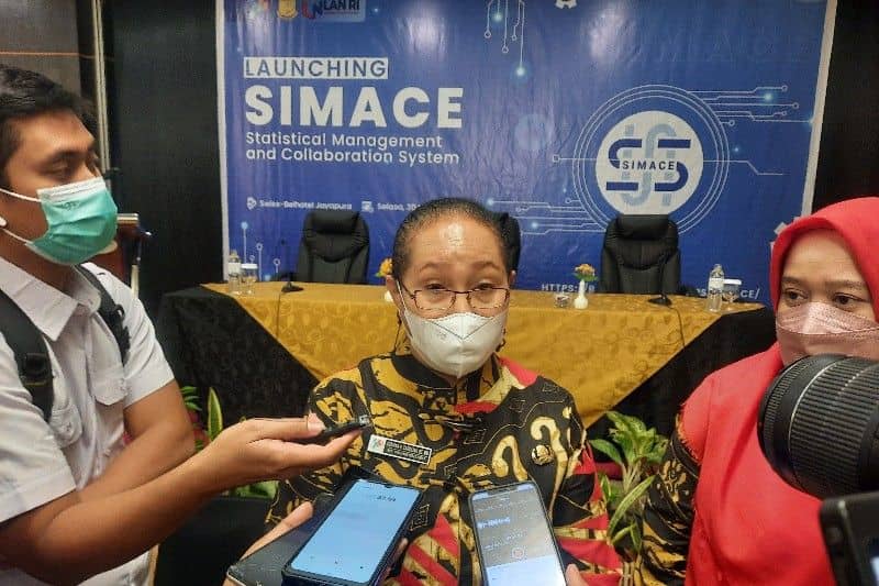 Kepala Badan Pusat Statistik (BPS) Provinsi Papua Adriana Helena Carolina