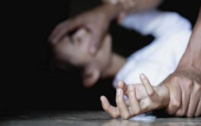 Ilustrasi berita Mimika: Bejad !!! Oknum Ayah Kandung di Timika Nekat Setubuhi Putrinya yang Masih SD, Terungkap Setelah Korban Lapor Guru