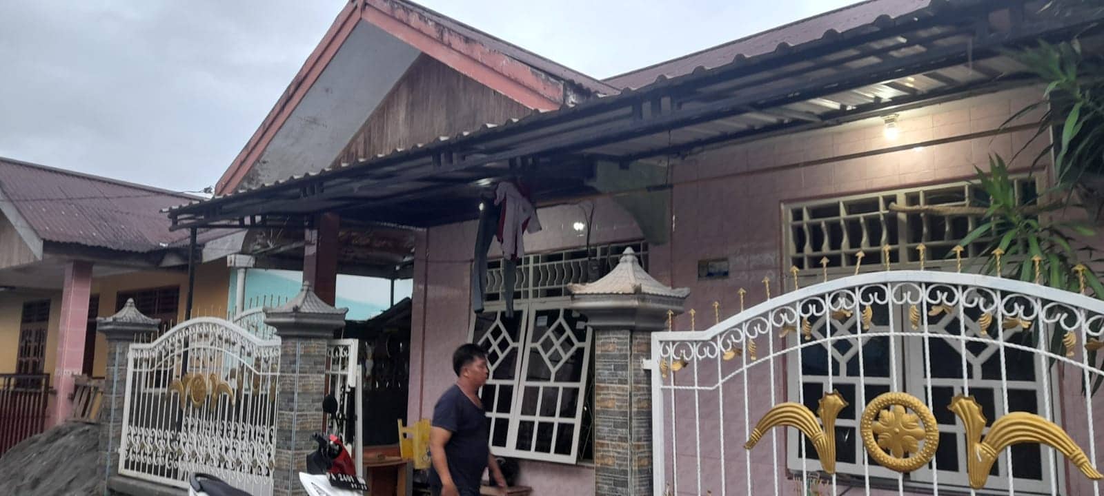 Ilustrasi berita Mimika: Lilin "Misterius" Nyaris Membakar Habis Rumah Milik Yusuf di Gang Toba Timika