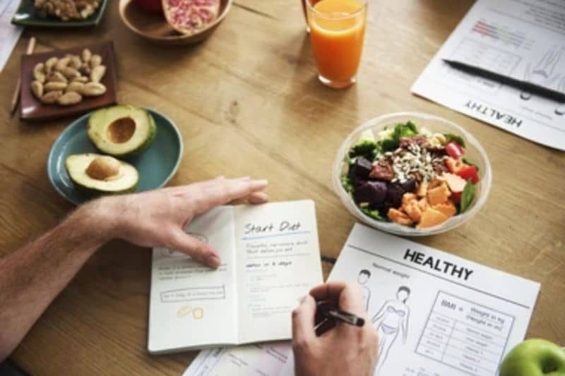 Ilustrasi memulai diet sehat