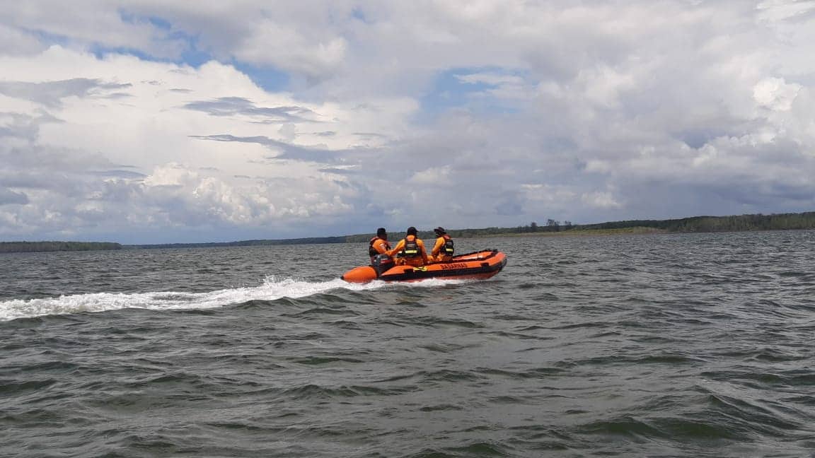 Ilustrasi berita Mimika: Motoris Ojek Laut yang Hilang di Pomako Belum Ditemukan, Tim SAR dan Keluarga Sepakat Hentikan Pencarian