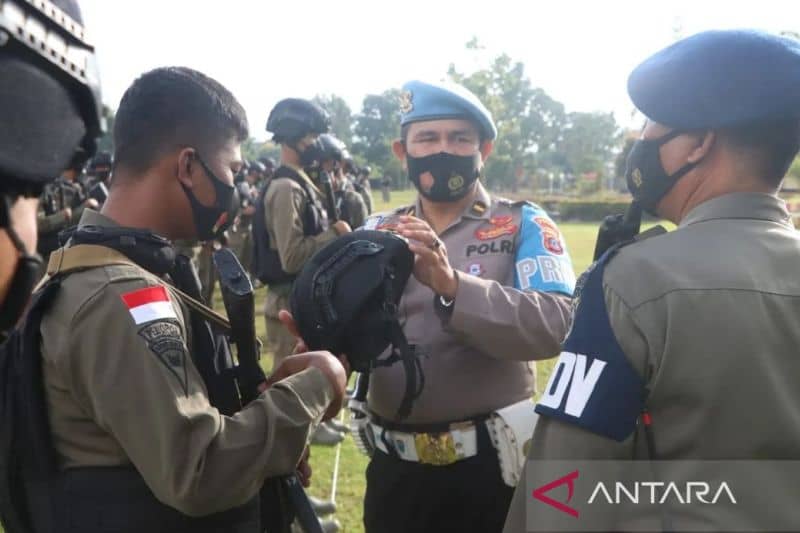 Pengecekan personel Satuan Brimob Polda Kalsel yang tergabung dalam Satgas Amole 2022.