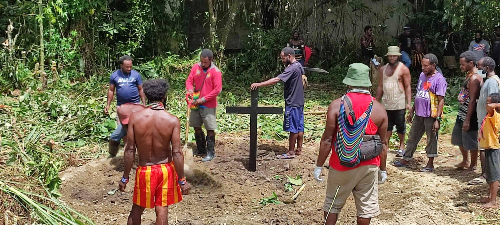 Prosesi pemakaman Reganus Wandikbo