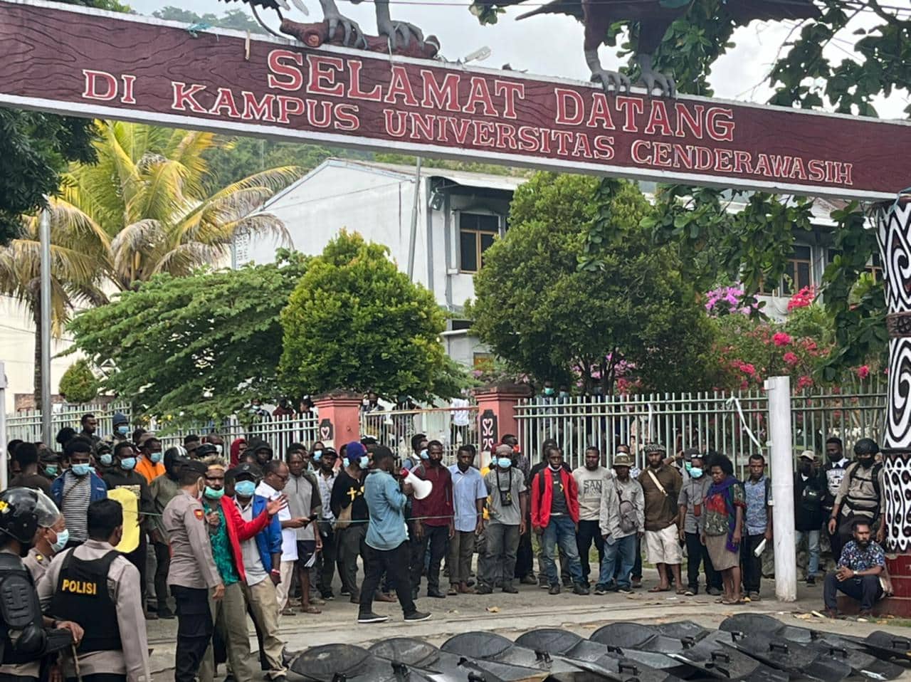 Ilustrasi berita Nasional: Mahasiswa Demo Tolak Pemekaran Daerah Otonomi Baru Papua, Aksi di Empat Titik