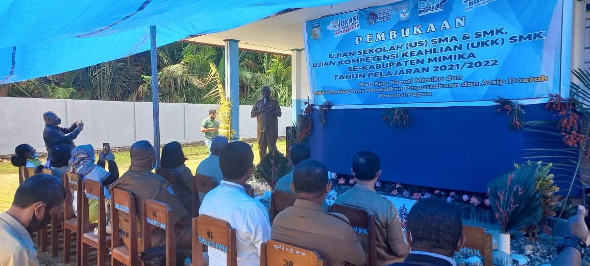 Ilustrasi berita Mimika: Wakil Bupati Mimika Buka Secara Resmi Ujian Sekolah SMA - SMK dan UKK SMK se-Mimika Tahun Pelajaran 2021/2022
