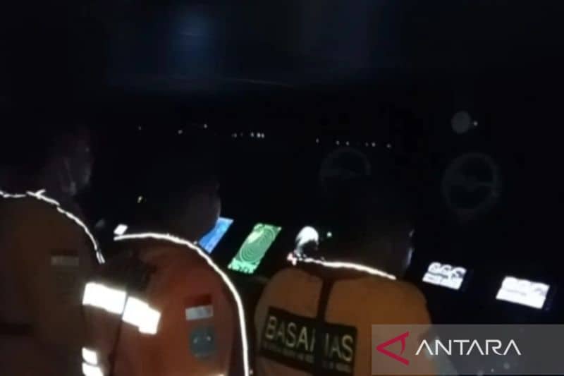 Ilustrasi berita Papua: SAR Manokwari Cari Longboat Mati Mesin Bermuatan Tiga Penumpang