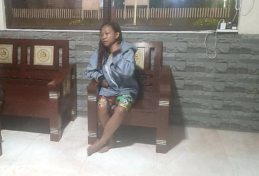 Ilustrasi berita Mimika: Usai Mabuk, Oknum Pria Sekap Seorang Gadis di Dalam Kamar, Lapor Polsek Miru, Ternyata Begini Alasan Pelaku
