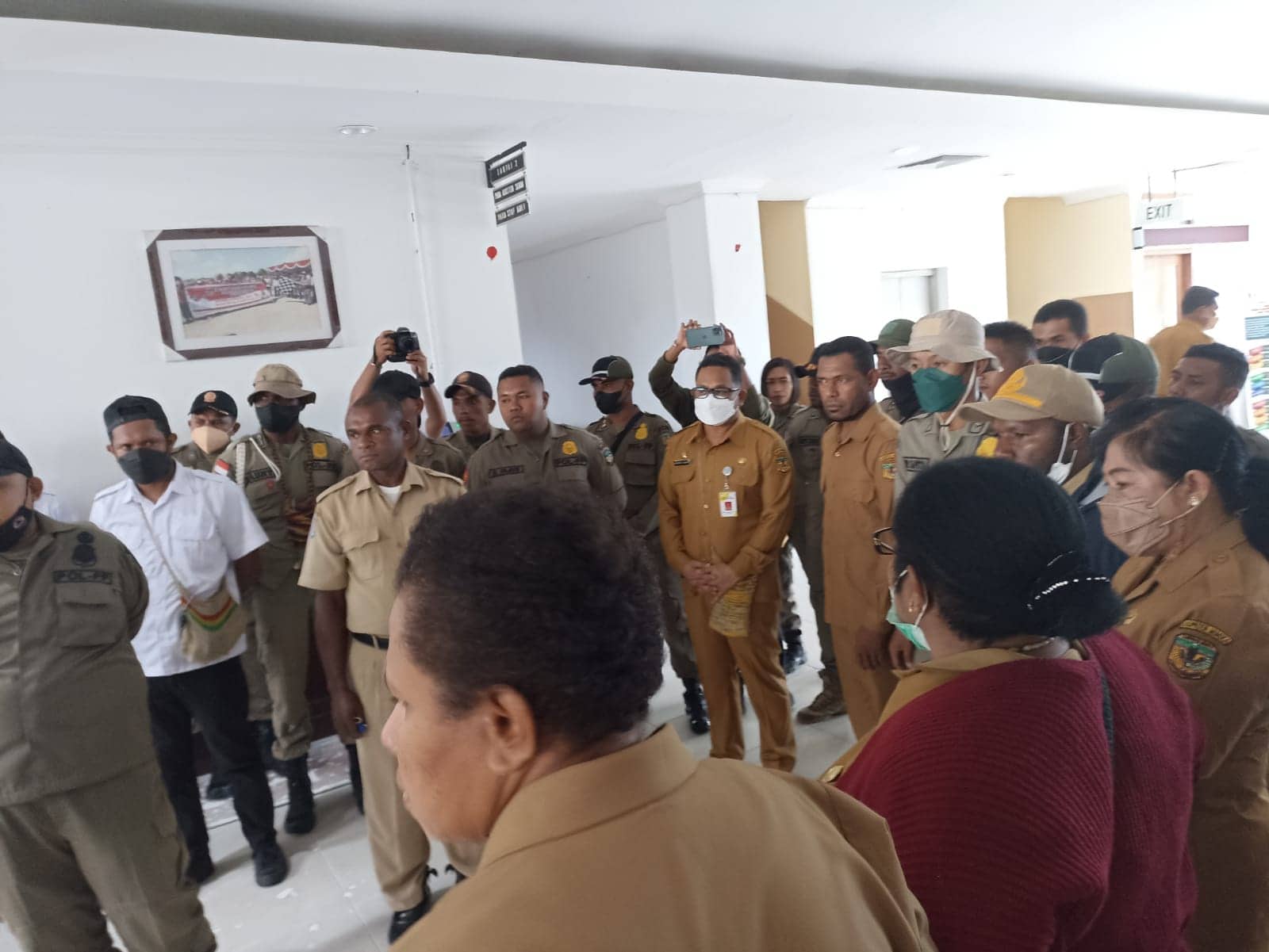 Ilustrasi berita Mimika: OKIA Protes Hasil Seleksi Pejabat Eselon II, Begini Jawaban Sekda Mimika Michael Gomar