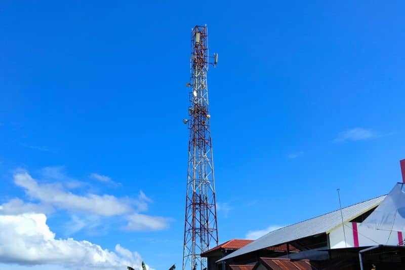 Ilustrasi berita Papua: Pemerintah Bangun 54 Tower Jaringan 5G di Raja Ampat