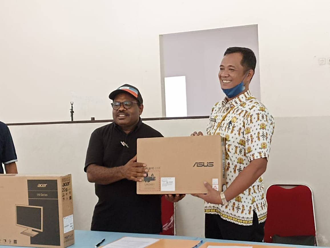 Ilustrasi berita Mimika: PTFI Berikan Bantuan Komputer dan Elektronik untuk Sentra Pendidikan Mimika Senilai Rp 330 Juta