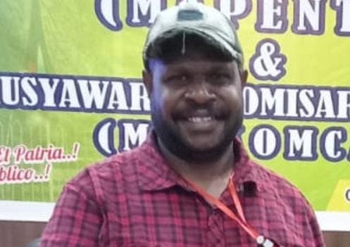 Ilustrasi berita PAPUA: Terpilih Sebagai Ketua OKP Pemuda Katolik Mimika, Begini Sosok Leonard Tumuka, Doktor Pertama dari Suku Mimika Wee