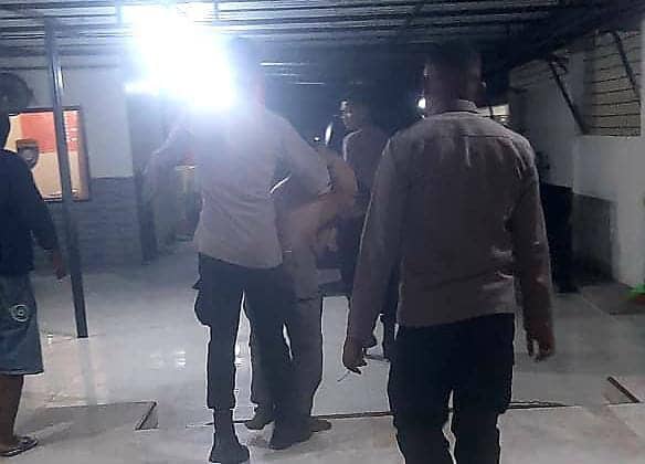 Ilustrasi berita Mimika: Gagal Lampiaskan Nafsu Bersama Kakak di Hotel, Adik Dianiaya di Pasar Lama, Berujung Polsek Mimika Baru
