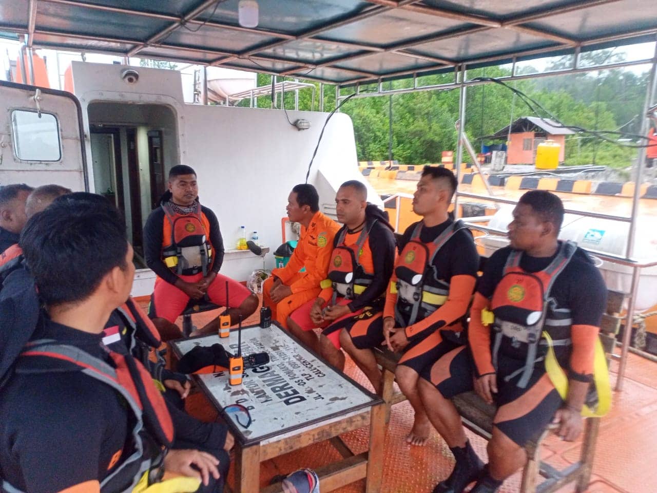 Tim SAR gabungan yang mencari keberadaan korban
