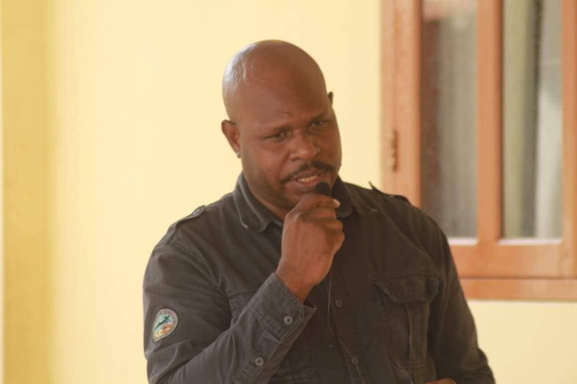 Dr. Leonardus Tumuka