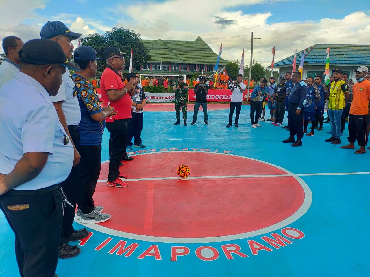Ilustrasi berita Mimika: Lapas Kelas II B Timika Gelar Turnamen Futsal Prison Cup 1, Wabup John Rettob : Moment Pererat Persaudaraan