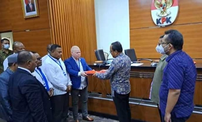 Ilustrasi berita Papua: Tokoh Agama Papua Ingatkan KPK Bukan Komisi Pengamanan Kepentingan, Pdt. Maury: Jangan Tebang Pilih