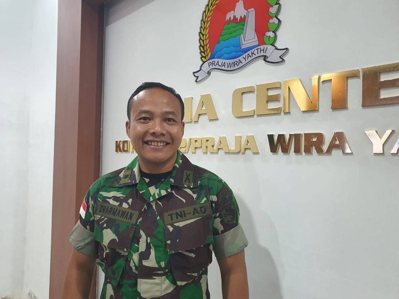 Ilustrasi berita Papua: TNI Bantah Keterlibatan Koptu Tetek Dalam Pelarian Tersangka Korupsi Bupati Memberamo Tengah ke PNG