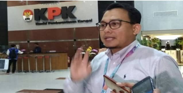 Ilustrasi berita Papua: Terkait Kaburnya Bupati RHP ke PNG, KPK Panggil Anggota TNI, Ali Fikri: Salahsatunya Dandim