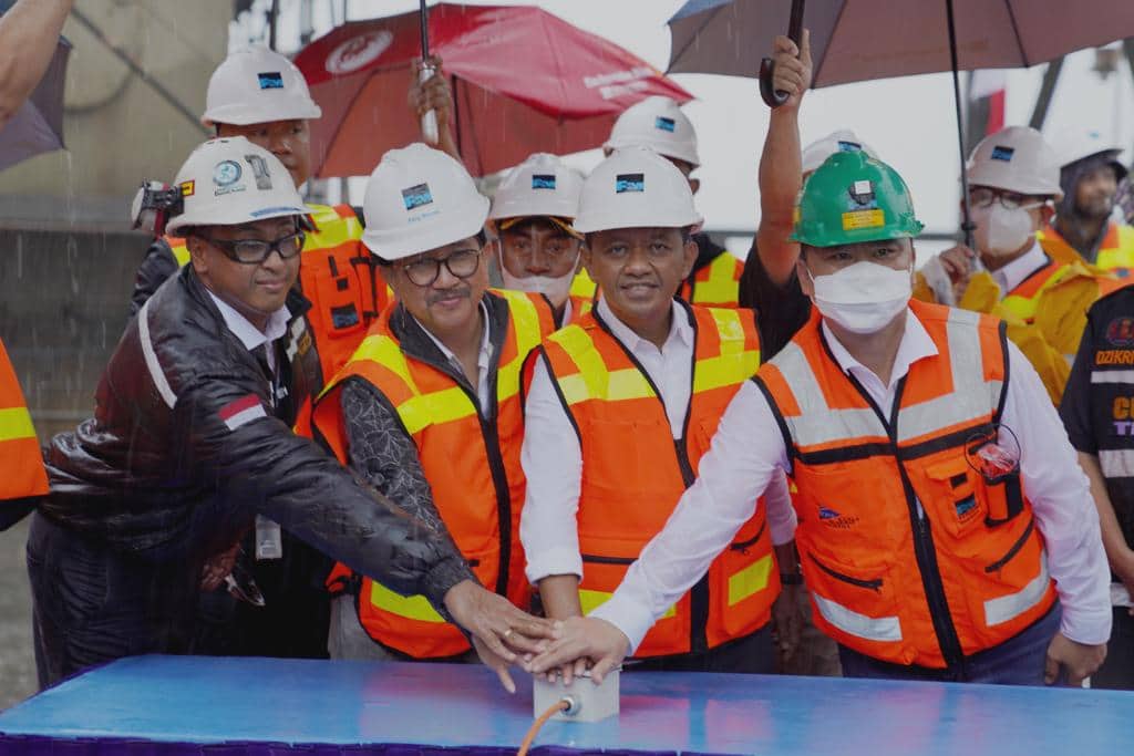 Ilustrasi berita Mimika: Kunjungi Timika, Menteri Investasi Lepas Pengiriman Konsentrat Tembaga PTFI dari Pelabuhan Amamapare