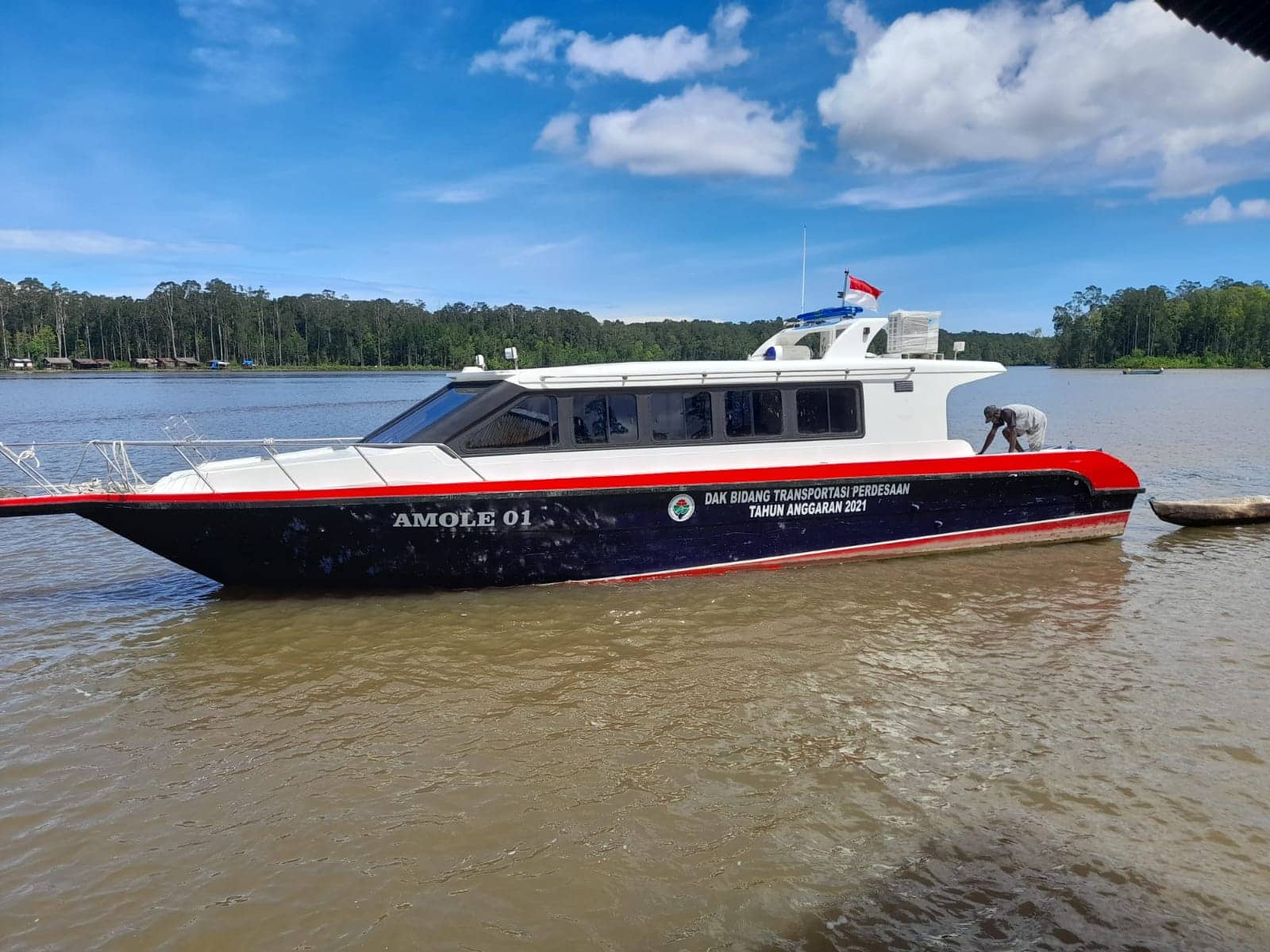 Ilustrasi berita Mimika: Dilaporkan Soal Hibah Koperasi Fiktif dan Bantuan Speedboat Rp 2 Miliar, Anggota DPRD Mimika Beri Klarifikasi